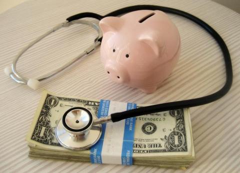 How to effectively manage your hospital bills